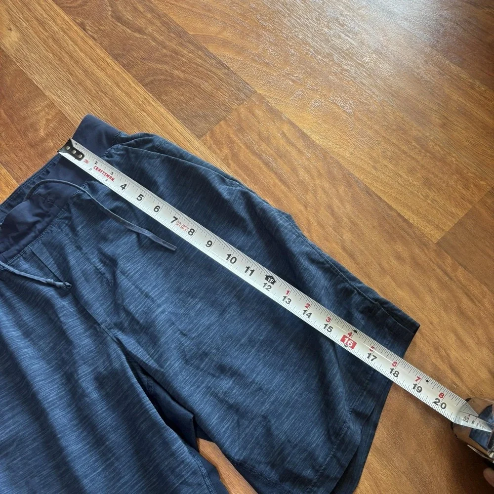 Lululemon Mens S Athletic Shorts Blue Heathered 9 Inseam Training Gym Running